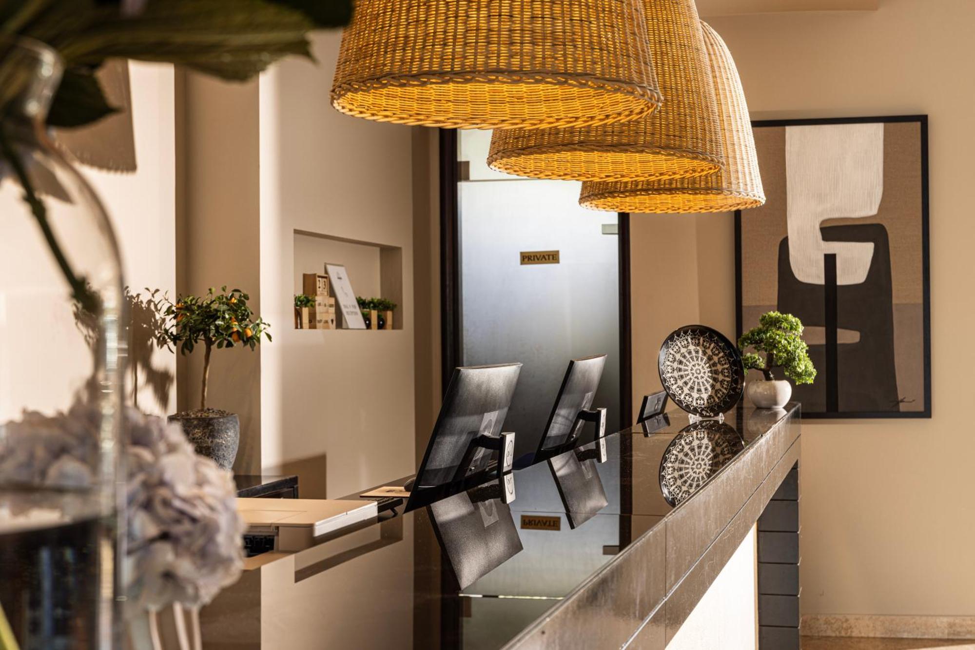 Family Hotel Pagus Паг Екстериор снимка