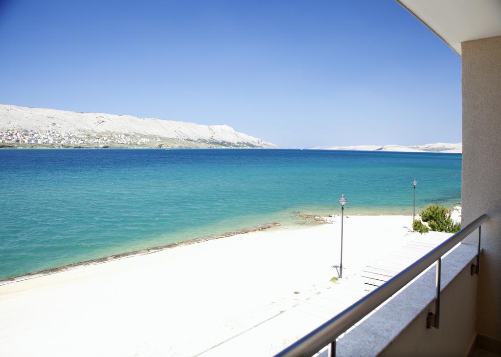 Family Hotel Pagus Паг Екстериор снимка